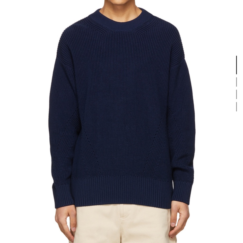 AMI Navy Ribbed Boxy Sweater